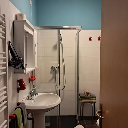 Apartament Casa Pesarina *